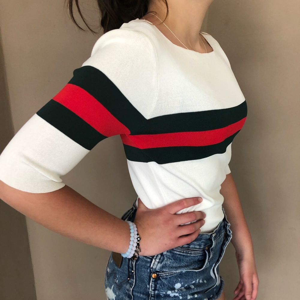 Boat Neck, Gucci Colored Stripe, 3/4 Sleeve Top. Size Xs.